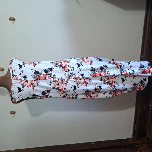 B15 Minette Red And White Foral Print Pullover Midi Dress Size 3X Stretch - Picture 5 of 9